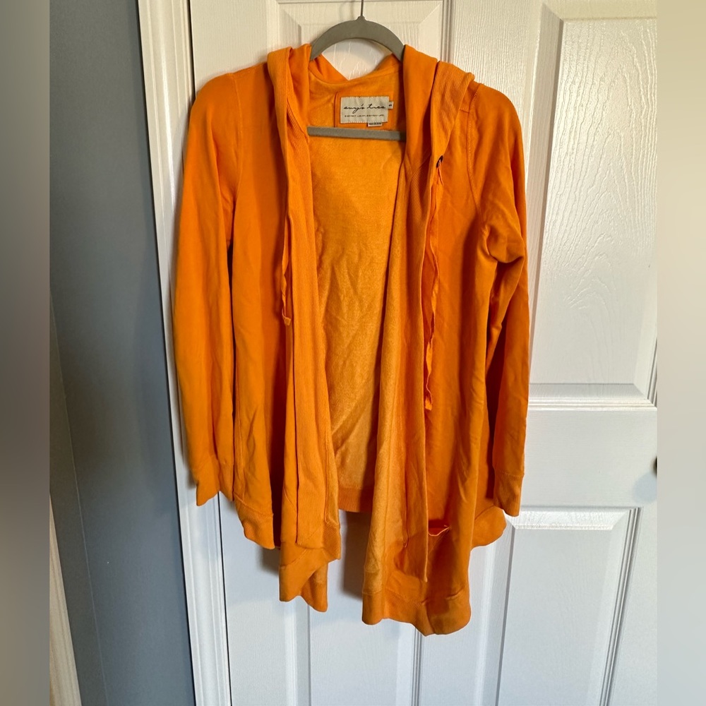 Evy’s Tree Nichole in Apricot size Small
